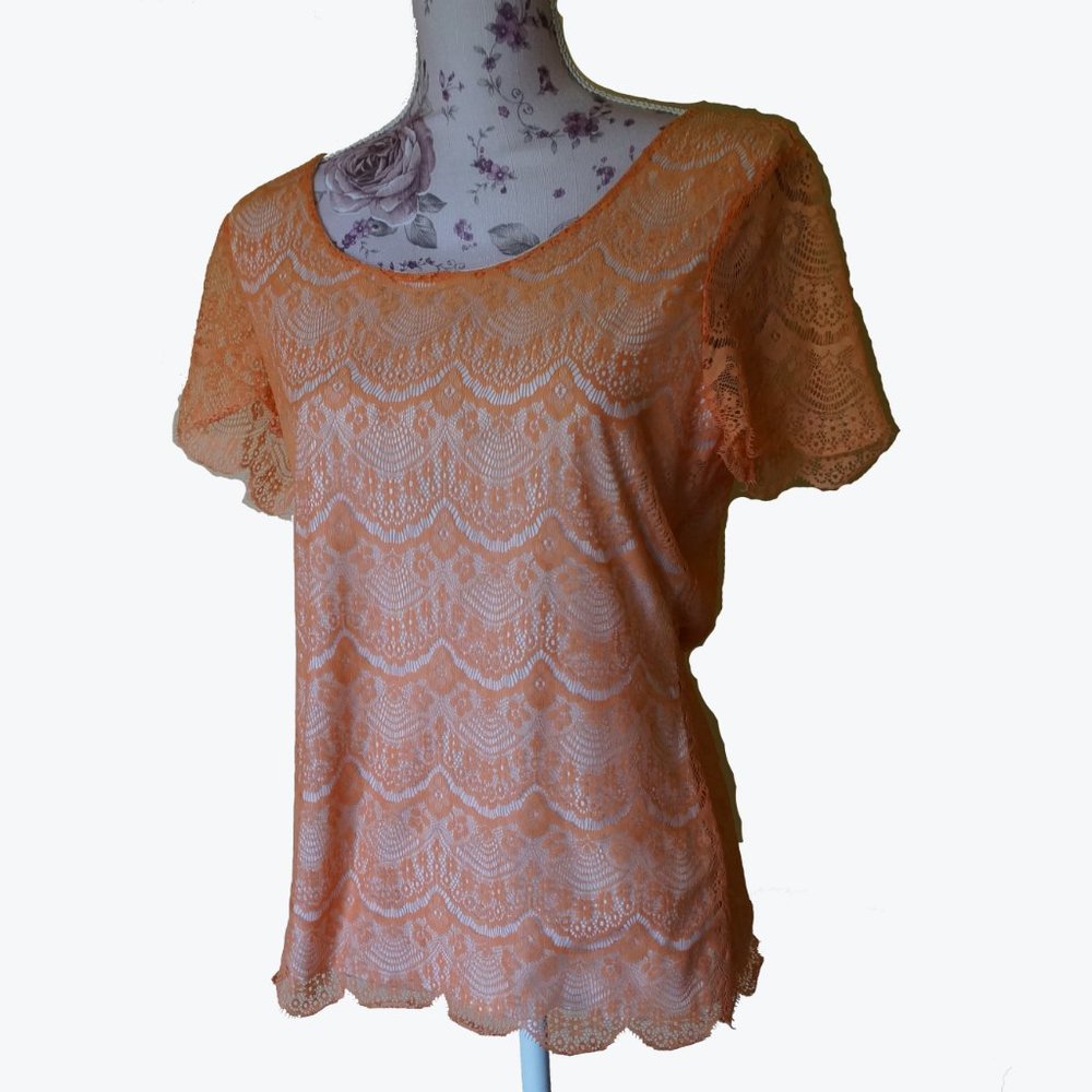BANANA REPUBLIC Lacey Top short Sleeves
